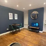 Charming 1-Br In Brighton Next To Brighton Beach Sleep 3