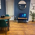 Charming 1-Br In Brighton Next To Brighton Beach Sleep 3